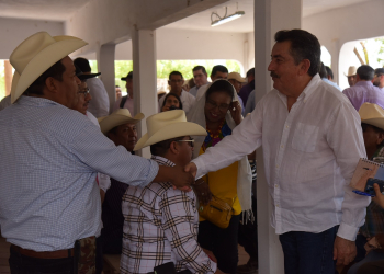SE REÚNEN ALCALDE Y GOBERNADOR CON ETNIA YAQUI PARA ESTABLECER ACUERDOS CONFORME AL PLAN DE JUSTICIA