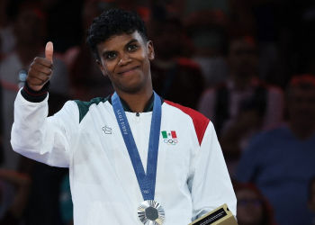 PRISCA AWITI ALCARAZ SE CUELGA LA MEDALLA DE PLATA EN JUDO