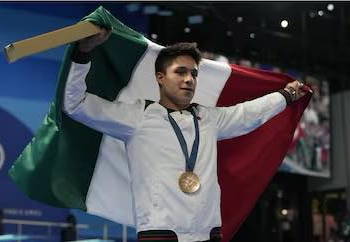 OSMAR OLVERA BRILLA EN EL TRAMPOLÍN Y CONSIGUE MEDALLA DE BRONCE PARA MÉXICO EN PARÍS 2024