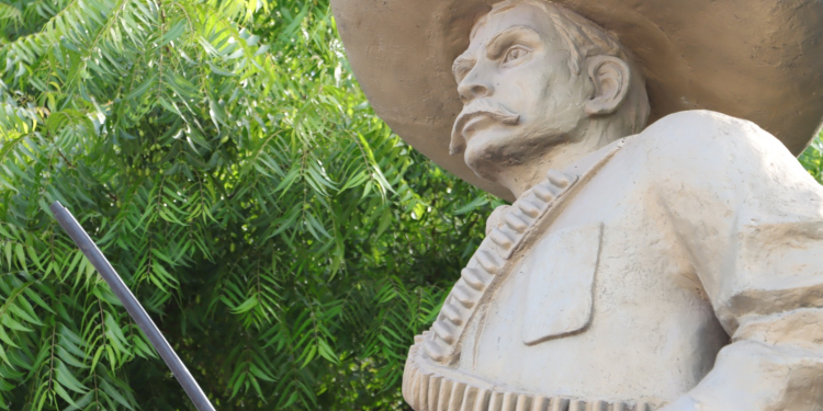 CONMEMORA GOBIERNO MUNICIPAL 145 ANIVERSARIO DEL NATALICIO DE EMILIANO ZAPATA