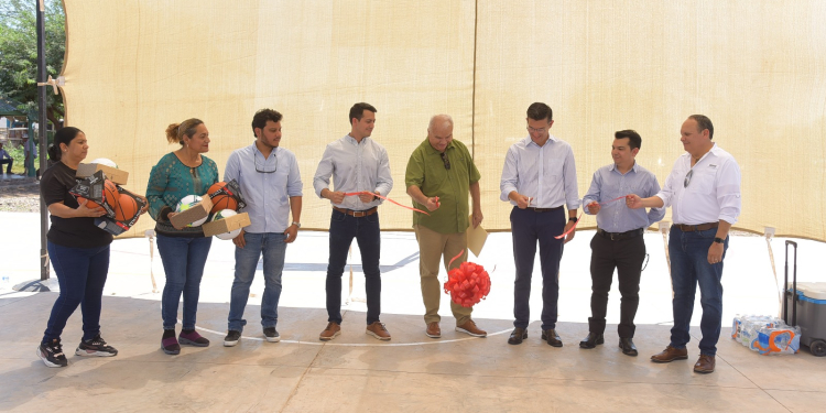 INAUGURA GOBIERNO MUNICIPAL, CTC Y CMIC CANCHA MULTIUSOS DEPORTIVA