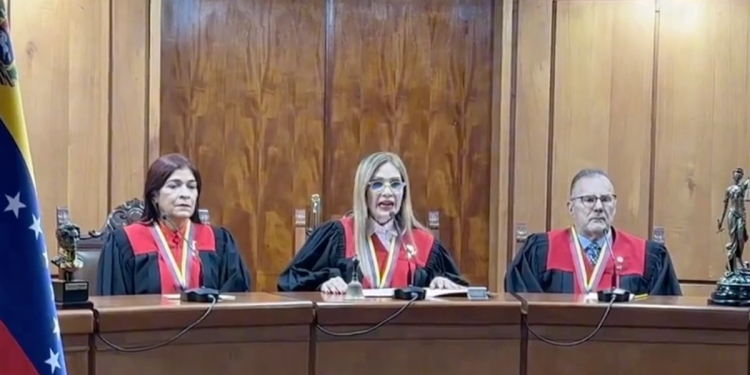 TRIBUNAL DE VENEZUELA LLAMA A CANDIDATOS A VERIFICAR VOTOS