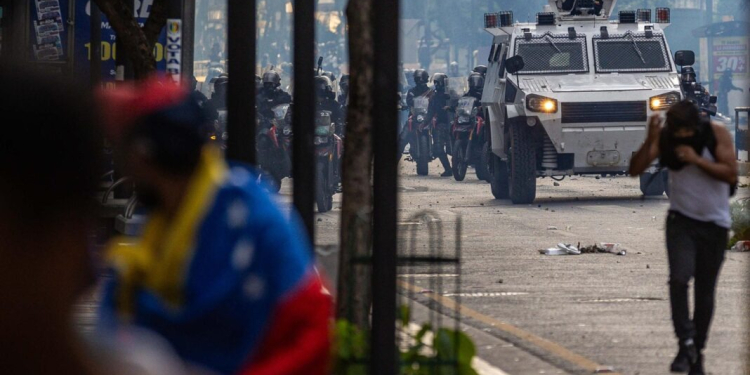 MADURO ASEGURA QUE HAY 2 MIL DETENIDOS EN PROTESTAS CONTRA EL RESULTADO DE LAS ELECCIONES
