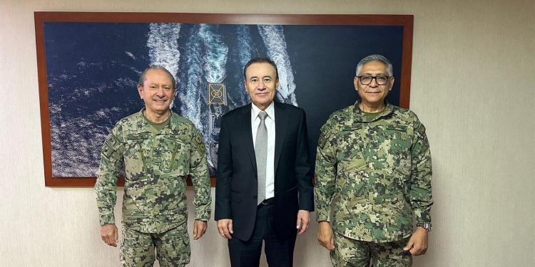 GOBERNADOR DURAZO DA CONTINUIDAD A MODERNIZACIÓN DE PUERTO DE GUAYMAS CON APOYO DE PRESIDENTA CLAUDIA SHEINBAUM