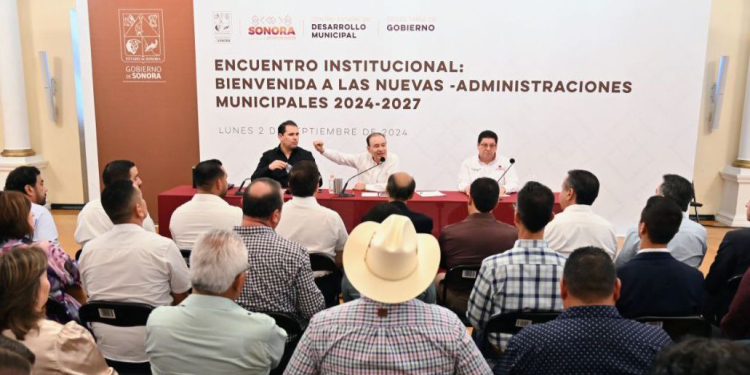 REFRENDA GOBERNADOR DURAZO COMPROMISO DE GOBIERNO MUNICIPALISTA EN REUNIÓN CON ALCALDES ELECTOS