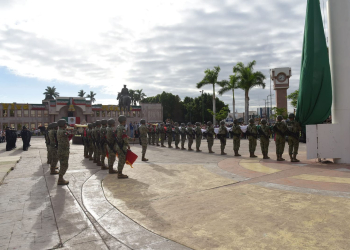 PRESIDE ALCALDE LAMARQUE CANO DESFILE CONMEMORATIVO AL 214 ANIVERSARIO DE LA LUCHA DE INDEPENDENCIA