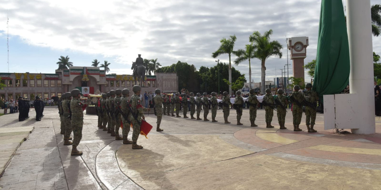 PRESIDE ALCALDE LAMARQUE CANO DESFILE CONMEMORATIVO AL 214 ANIVERSARIO DE LA LUCHA DE INDEPENDENCIA