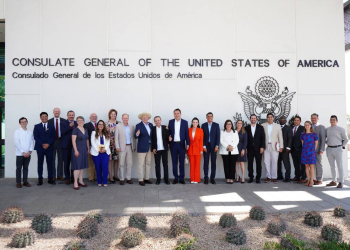 PLAN SONORA UNEN RELACIÓN SONORA Y ESTADOS UNIDOS COINCIDEN GOBERNADOR DURAZO Y EMBAJADOR KEN SALAZAR