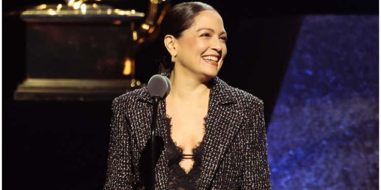 NATALIA LAFOURCADE SERÁ NOMBRADA EMBAJADORA DE LA MÚSICA POR LA PAZ