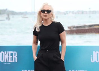 LADY GAGA SORPRENDE Y ANUNCIA UN NUEVO DISCO, ‘HARLEQUIN’