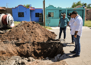 ATIENDE EL OOMAPAS DE CAJEME RED SANITARIA EN COLONIAS DEL NORESTE DE LA CIUDAD