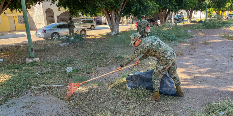 SSPM Y AUTORIDADES DE LOS TRES NIVELES DE GOBIERNO, COADYUVAN EN LIMPIEZA DE PARQUE ALAMEDA 2