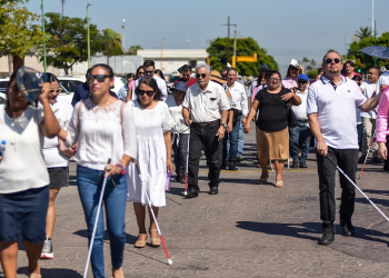 ENCABEZA DIF CAJEME LA PRIMERA CAMINATA EN CONMEMORACIÓN AL DÍA MUNDIAL DEL BASTÓN BLANCO