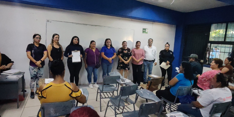 CREAN COMITÉ DE SEGURIDAD ESCOLAR MADRES DE FAMILIA DEL CEBACH EN LA JARDINES DEL VALLE