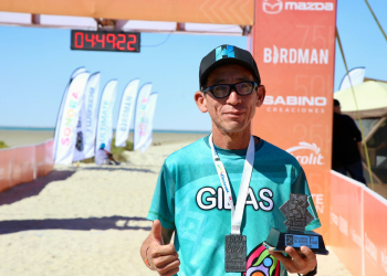 AGRADECEN CORREDORES DE LA GRAN CARRERA DEL DESIERTO AL GOBERNADOR DURAZO POR IMPULSAR EL DEPORTE