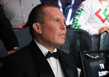 A JULIO CÉSAR CHÁVEZ LE GUSTARÍA UNA PELEA ENTRE ‘CANELO’ Y BENAVIDEZ
