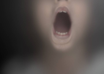 ¿REAL O FALSO? VIDEO DE SUPUESTA NIÑA FANTASMA EN UN OXXO EN CHIAPAS ASUSTA EN REDES