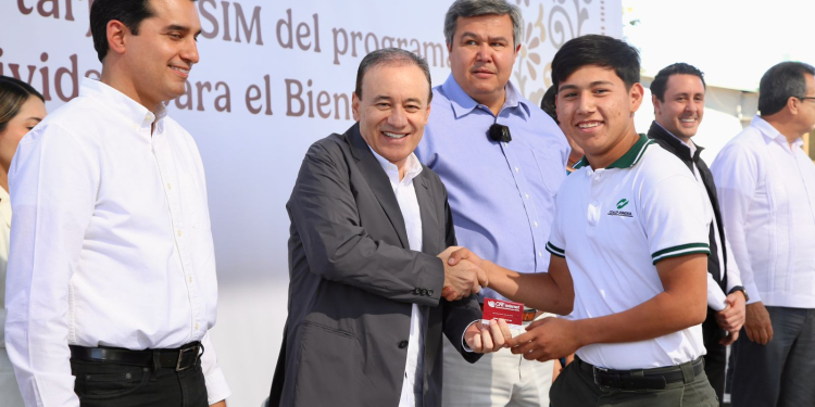 GARANTIZA GOBERNADOR DURAZO ACCESO A INTERNET GRATUITO A 16 MIL ALUMNOS DE CONALEP