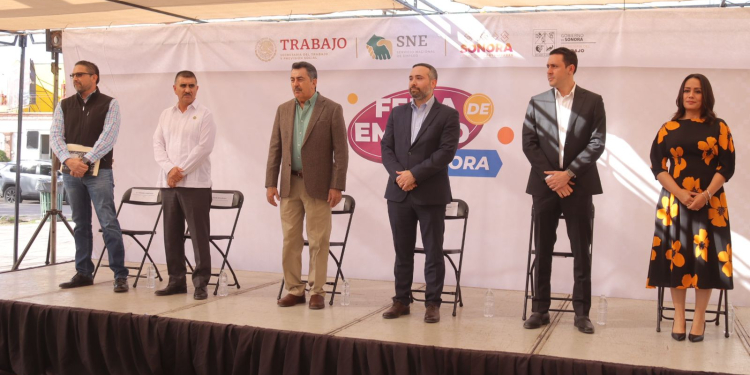IMPULSA AYUNTAMIENTO DESARROLLO ECONÓMICO Y OPORTUNIDADES PARA LAS Y LOS CAJEMENSES CON FERIA DE EMPLEO