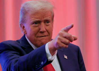 DONALD TRUMP PROMETE UN ARANCEL DEL 25% A PRODUCTOS DE MÉXICO Y CANADÁ