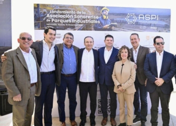 EMPRESARIOS RECONOCEN A GOBERNADOR DURAZO POR CREACIÓN DE ASOCIACIÓN DE PARQUES INDUSTRIALES