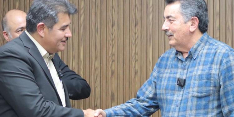 FIRMA JAVIER LAMARQUE CONVENIO DE COLABORACIÓN ENTRE EL AYUNTAMIENTO DE CAJEME Y EL INSTITUTO TECNOLÓGICO DE SONORA