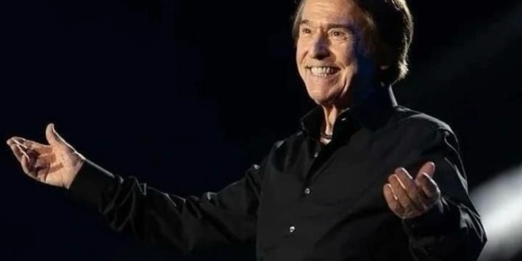 CANTANTE RAPHAEL ES HOSPITALIZADO DE EMERGENCIA EN ESPAÑA