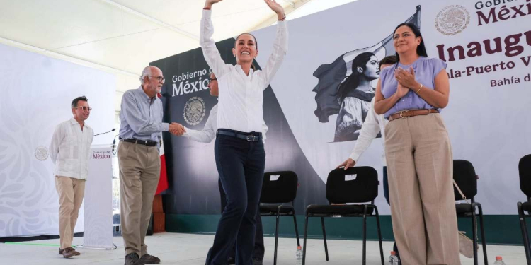 CLAUDIA SHEINBAUM ANUNCIA QUE EN 2025 ABRIRÁN LAS FARMACIAS DEL BIENESTAR