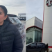 UNA MUJER DE TAMAULIPAS ESTÁ EN HUELGA AFUERA DE UNA AGENCIA DE MG