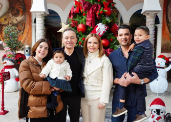 DESEA GOBERNADOR DURAZO FELIZ AÑO NUEVO 2025 Y PROSPERIDAD PARA LAS FAMILIAS SONORENSES