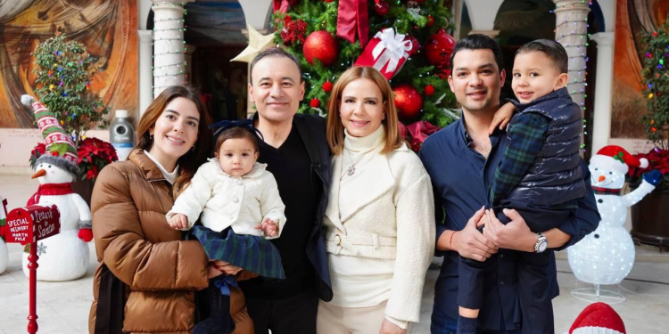 DESEA GOBERNADOR DURAZO FELIZ AÑO NUEVO 2025 Y PROSPERIDAD PARA LAS FAMILIAS SONORENSES