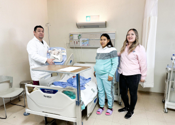 DIF CAJEME DA LA BIENVENIDA AL PRIMER BEBÉ DE 2025 EN IMSS BIENESTAR