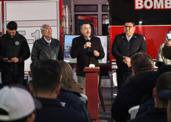 ENTREGA ALCALDE JAVIER LAMARQUE OBRA DE REMODELACIÓN DE EDIFICIO Y UNIDADES AL DEPARTAMENTO DE BOMBEROS DE CIUDAD OBREGÓN