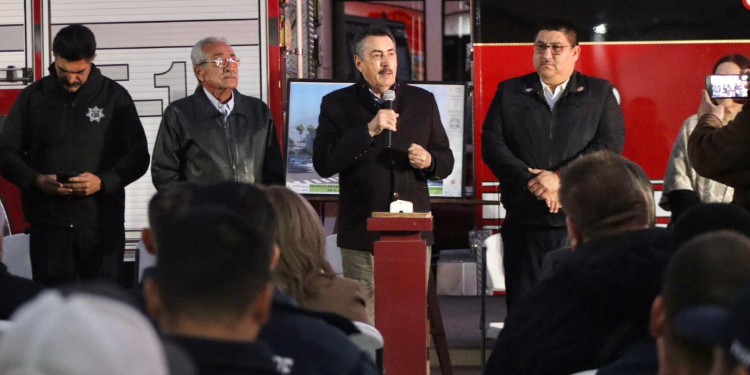 ENTREGA ALCALDE JAVIER LAMARQUE OBRA DE REMODELACIÓN DE EDIFICIO Y UNIDADES AL DEPARTAMENTO DE BOMBEROS DE CIUDAD OBREGÓN
