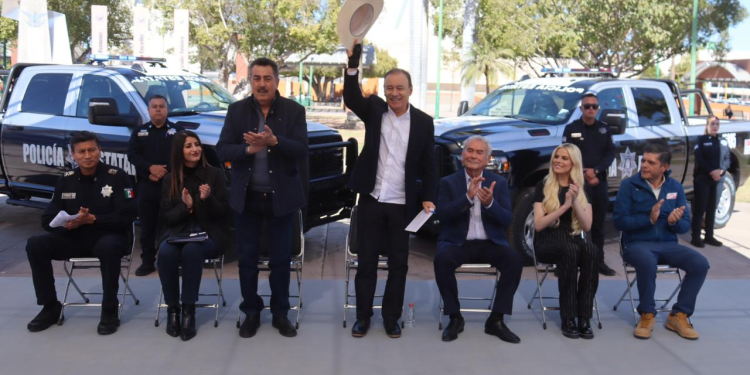 ALFONSO DURAZO A ENTREGA DE PATRULLAS Y EQUIPAMIENTO PARA POLICÍA ESTATAL