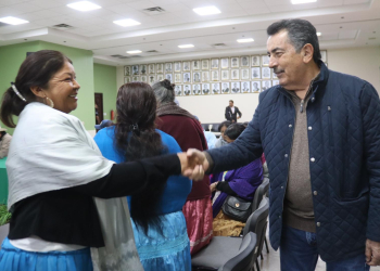 REFRENDA PRESIDENTE JAVIER LAMARQUE LAZOS CON NUEVAS AUTORIDADES DE LA TRIBU YAQUI