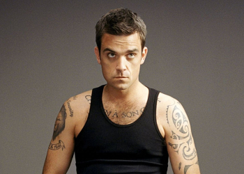 ROBBIE WILLIAMS DESMIENTE QUE ESTARÁ EN EL SHOW DE MEDIO TIEMPO DEL SUPER BOWL