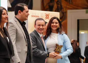 GOBERNADOR DURAZO PREMIA CON 100 MIL PESOS A GANADORES DEL PREMIO ESTATAL DE LA JUVENTUD 2024