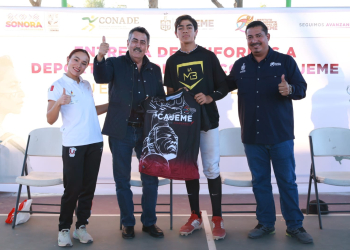 ENTREGA JAVIER LAMARQUE UNIFORMES A MÁS DE 800 ATLETAS DE CAJEME PARA LOS JUEGOS NACIONALES CONADE 2025