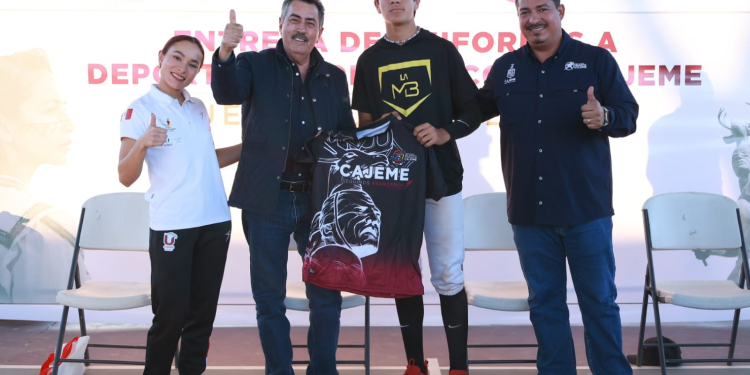 ENTREGA JAVIER LAMARQUE UNIFORMES A MÁS DE 800 ATLETAS DE CAJEME PARA LOS JUEGOS NACIONALES CONADE 2025