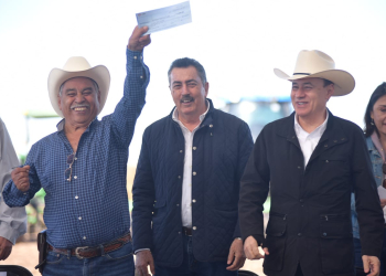 ACOMPAÑA JAVIER LAMARQUE AL GOBERNADOR ALFONSO DURAZO EN ARRANQUE DEL PLAN EMERGENTE DE RASTREO FITOSANITARIO EN CAJEME