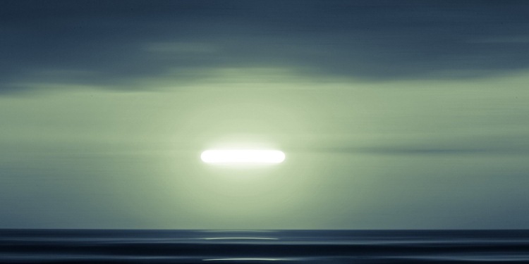 ¿ES UNA ESTRELLA FUGAZ? GRABAN ENORME OBJETO CERCA DEL VOLCÁN DE COLIMA