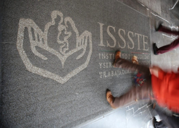 SHEINBAUM CONFIRMA QUE REFORMA AL ISSSTE ESTÁ “EN PAUSA”