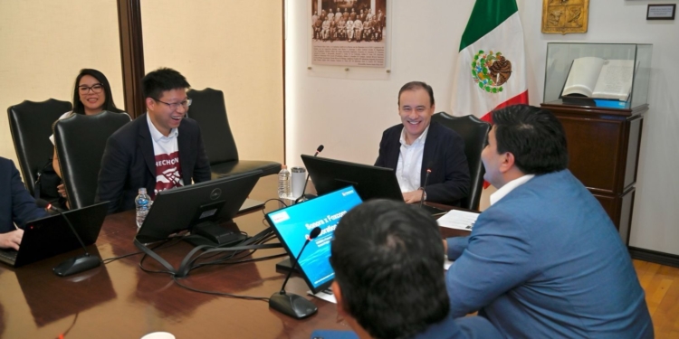 GOBERNADOR DURAZO Y FOXCONN CONSOLIDAN INVERSIONES DE ELECTROMOVILIDAD CON EL PLAN SONORA