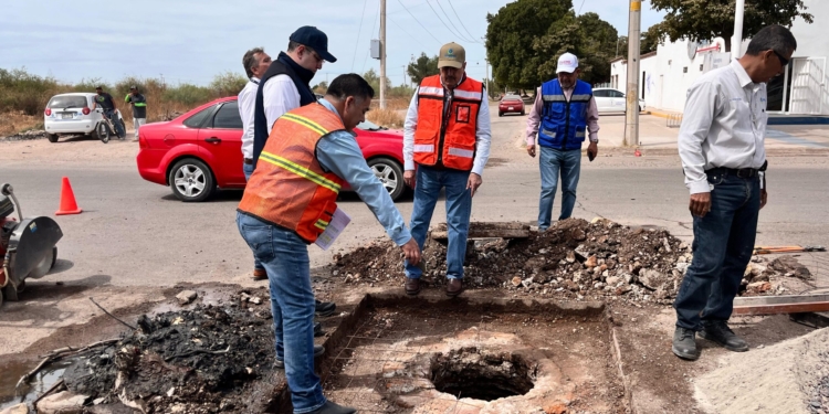 SUPERVISA JAVIER LAMARQUE ACCIONES DE PLAN EMERGENTE DE ATENCIÓN EN DRENAJE SANITARIO AL NORPONIENTE DE CAJEME