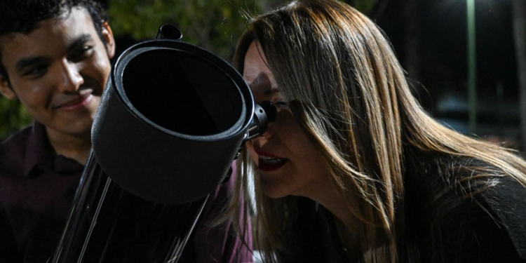 GRAN ÉXITO EN LA OBSERVACIÓN DEL ECLIPSE LUNAR TOTAL ‘LA LUNA ROJA’ EN CAJEME