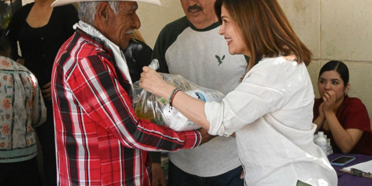 GOBIERNO MUNICIPAL Y DIF CAJEME LLEVAN APOYO A FAMILIAS DE LA COMISARÍA DE PROVIDENCIA