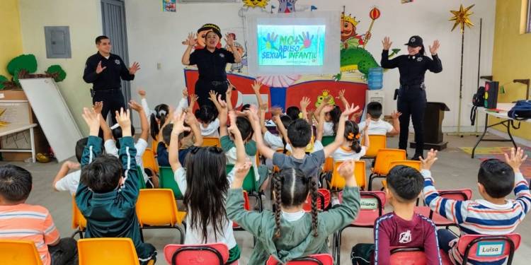 LLEVAN PLÁTICA SOBRE PREVENCIÓN DE ABUSO SEXUAL INFANTIL A JARDÍN DE NIÑOS THOMAS JEFFERSON EN CAJEME
