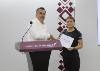 RECONOCE JAVIER LAMARQUE EL TALENTO DE CAMPEONES CAJEMENSES EN BOXEO