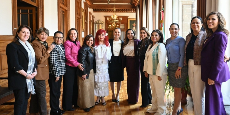 SHEINBAUM REVISA CON GOBERNADORES DE MORENA AVANCES DEL IMSS BIENESTAR